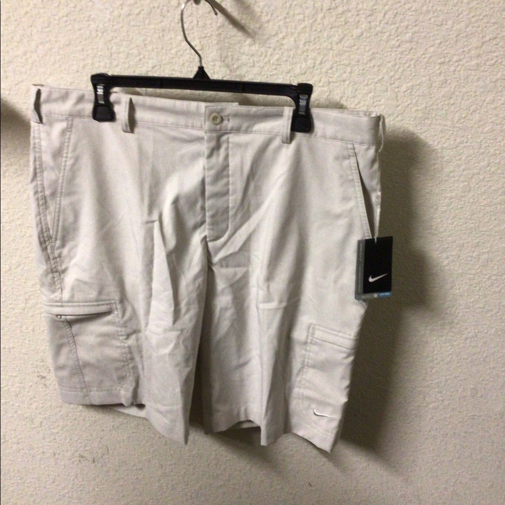 Nike Golf Flat Front Men's Dri-Fit Cargo Shorts